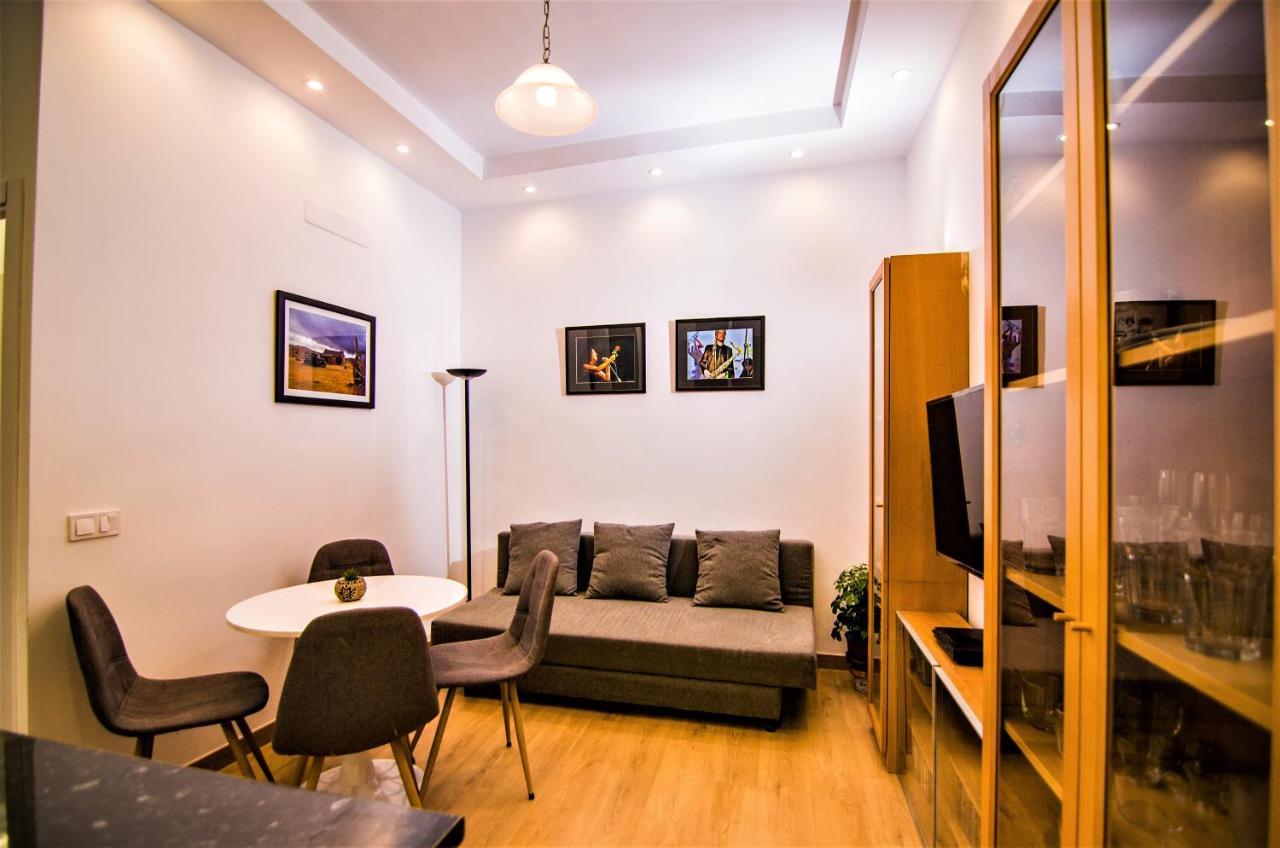 Piso Vip Anton Martin. Madrid Centro. Apartment Екстериор снимка