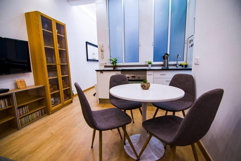 Piso Vip Anton Martin. Madrid Centro. Apartment Екстериор снимка
